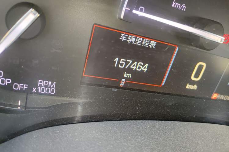 Used Cadillac XTS 2018 28T Tech Edition Odometer Close Up