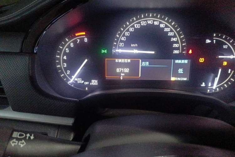Used Cadillac XTS 2018 28T Tech Edition Odometer Close Up