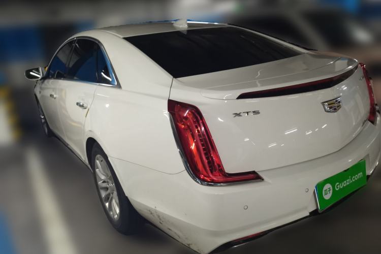 Used Cadillac XTS 2018 28T Luxury Edition Rear Left 45 Deg