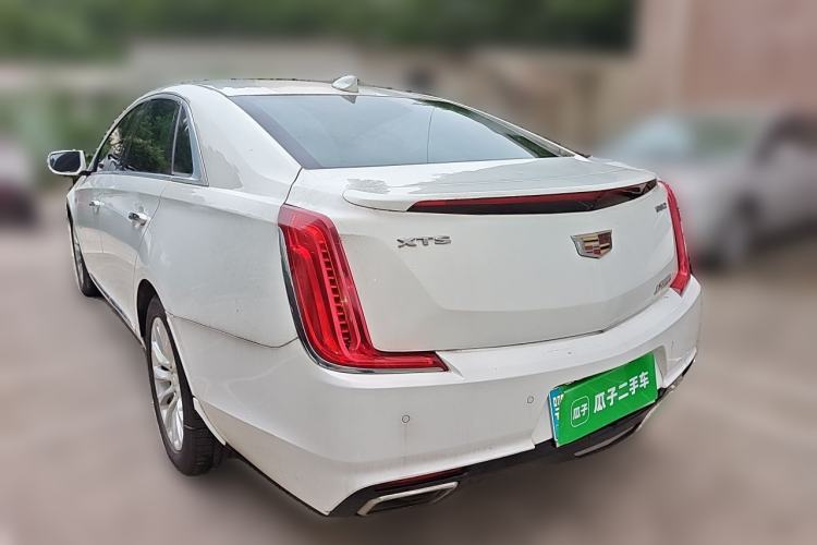 Used Cadillac XTS 2018 28T Elite Edition Rear Left 45 Deg