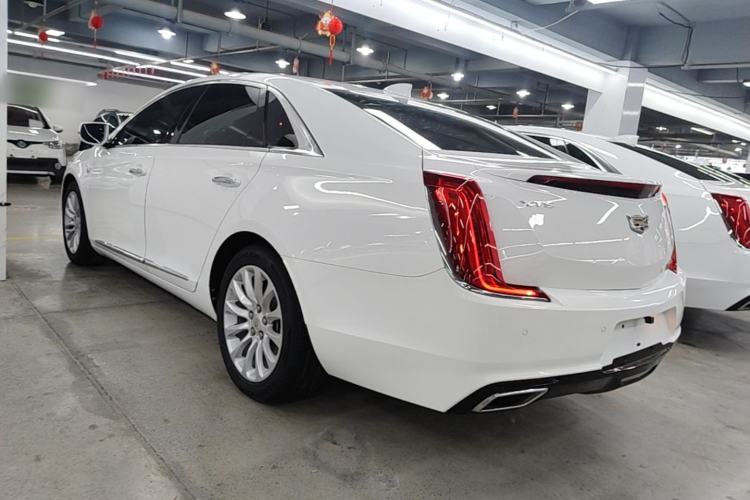 Used Cadillac XTS 2018 28T Elite Edition Rear Left 45 Deg