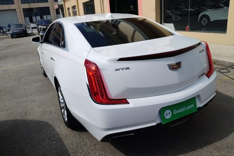 Used Cadillac XTS 2018 28T Tech Edition Rear Left 45 Deg