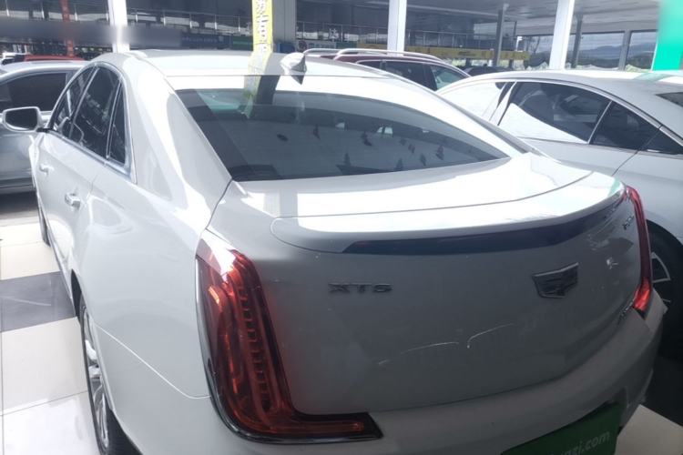 Used Cadillac XTS 2018 28T Tech Edition Rear Left 45 Deg