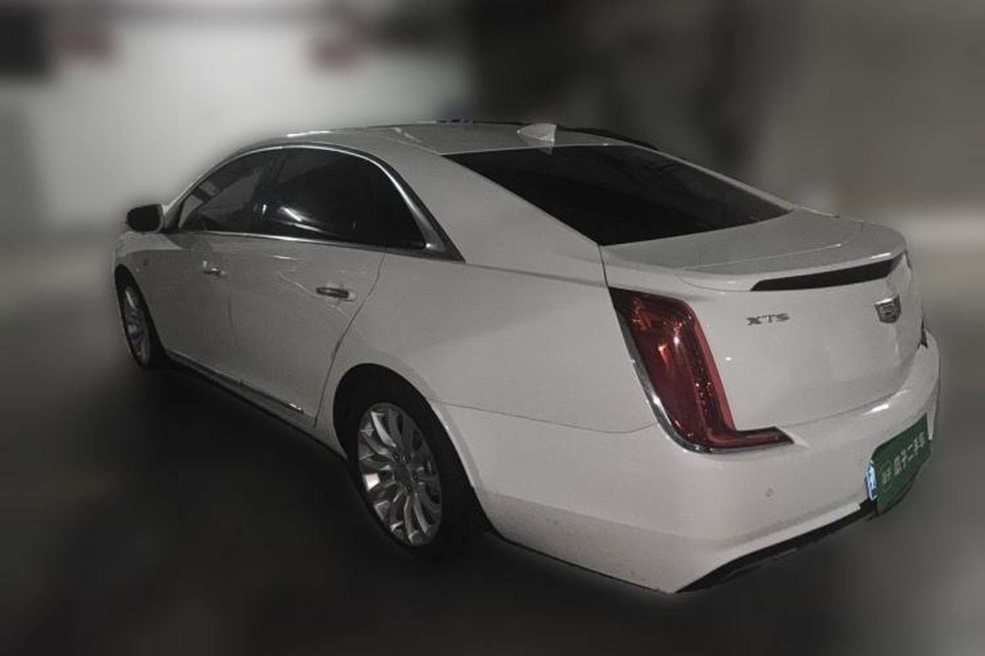 Used Cadillac XTS 2018 28T Elite Edition Rear Left 45 Deg