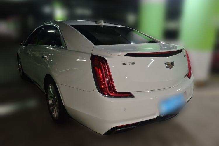 Used Cadillac XTS 2018 28T Elite Edition Rear Left 45 Deg