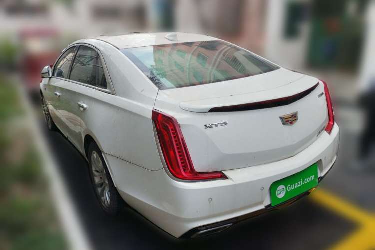 Used Cadillac XTS 2018 28T Elite Edition Rear Left 45 Deg