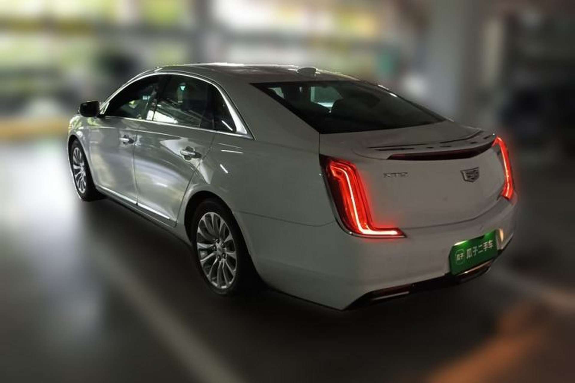 Used Cadillac XTS 2018 28T Tech Edition Rear Left 45 Deg