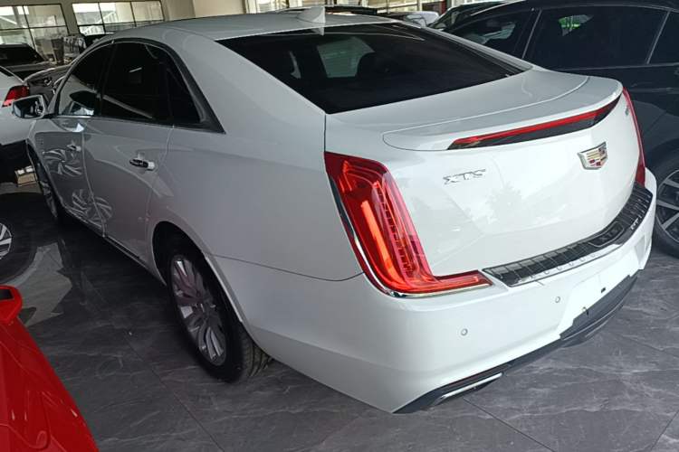 Used Cadillac XTS 2018 28T Tech Edition Rear Left 45 Deg