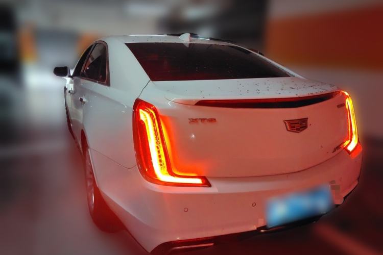 Used Cadillac XTS 2018 28T Tech Edition Rear Left 45 Deg