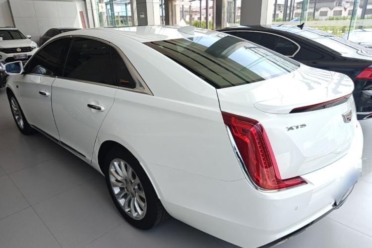Used Cadillac XTS 2018 28T Elite Edition Rear Left 45 Deg