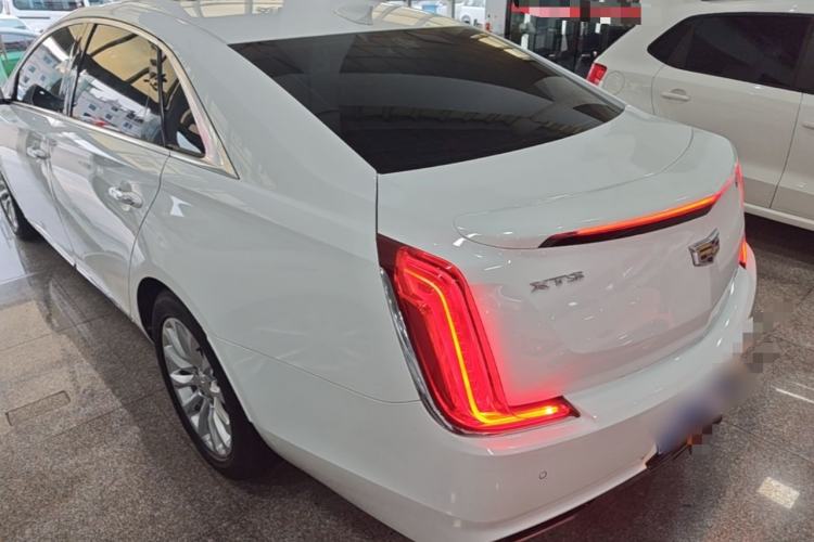Used Cadillac XTS 2018 28T Tech Edition Rear Left 45 Deg