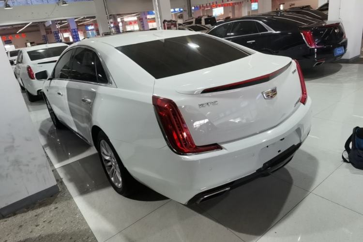 Used Cadillac XTS 2018 28T Elite Edition Rear Left 45 Deg
