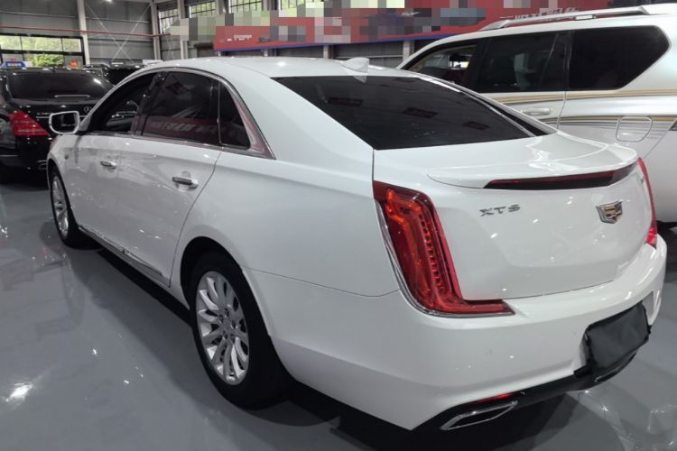 Used Cadillac XTS 2018 28T Tech Edition Rear Left 45 Deg
