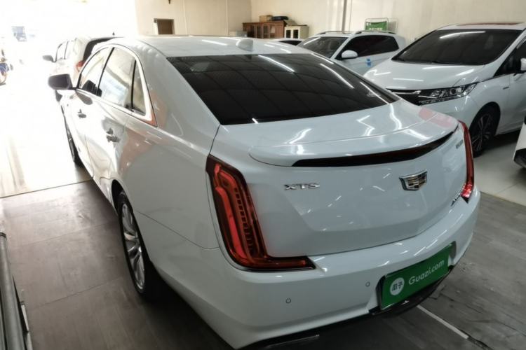 Used Cadillac XTS 2018 28T Tech Edition Rear Left 45 Deg