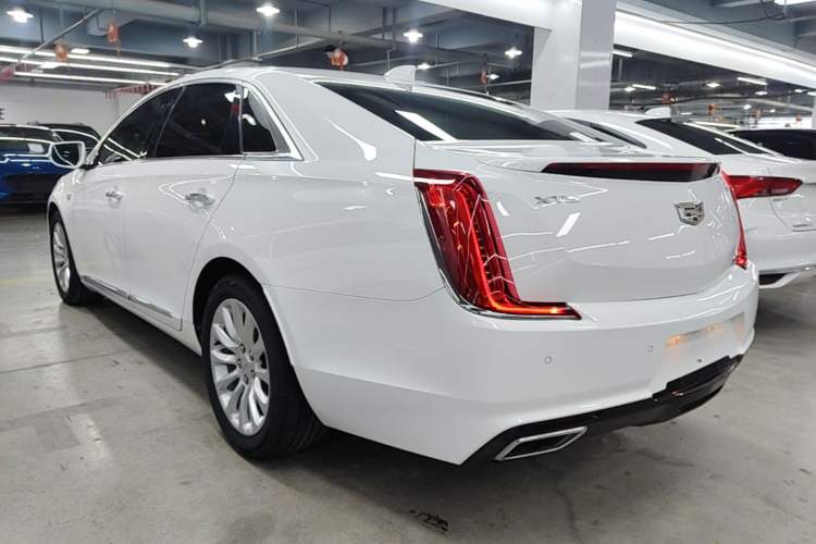 Used Cadillac XTS 2018 28T Elite Edition Rear Left 45 Deg