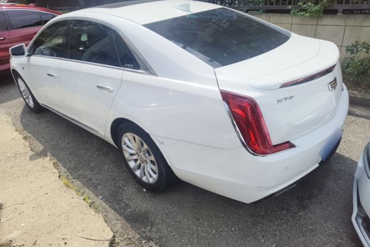 Used Cadillac XTS 2018 28T Elite Edition Rear Left 45 Deg