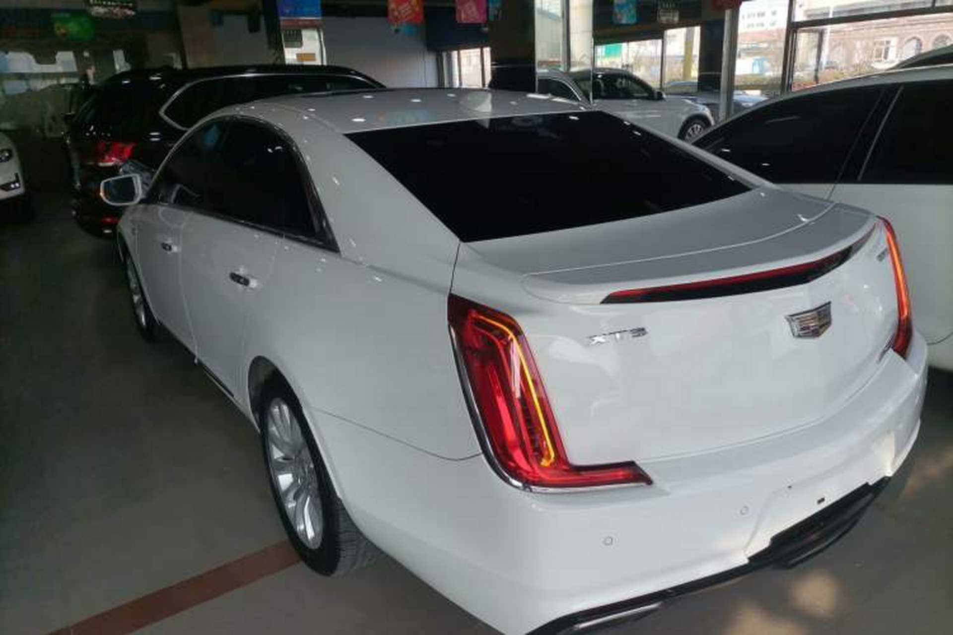 Used Cadillac XTS 2018 28T Elite Edition Rear Left 45 Deg