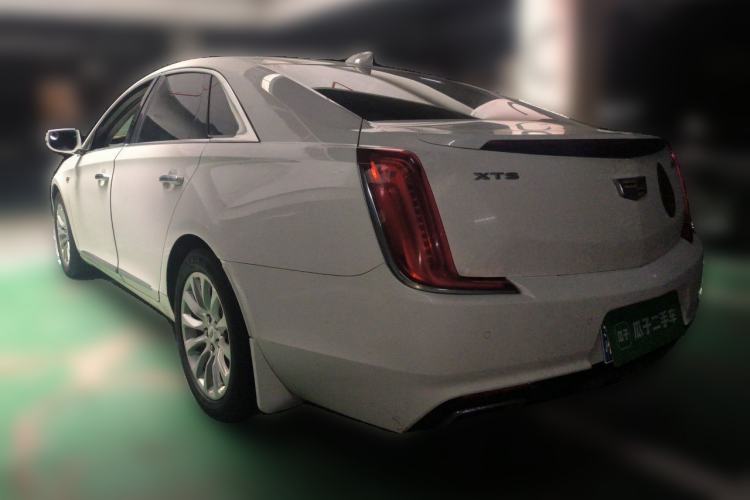 Used Cadillac XTS 2018 28T Elite Edition Rear Left 45 Deg