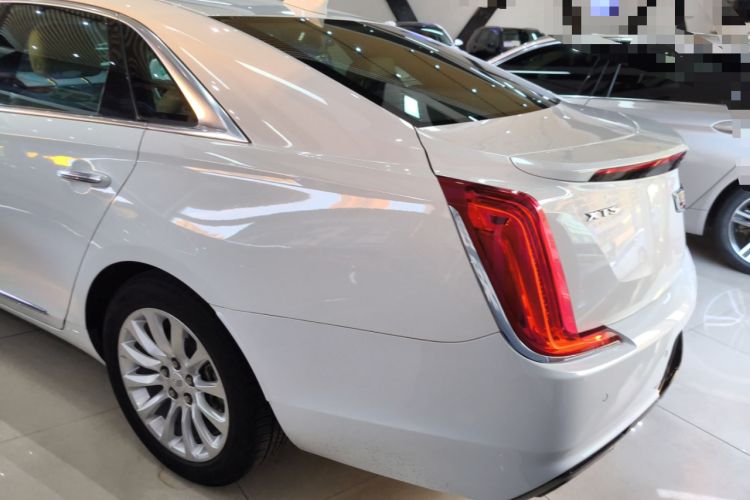 Used Cadillac XTS 2018 28T Elite Edition Rear Left 45 Deg