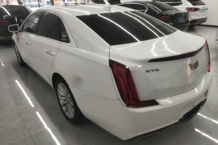 Used Cadillac XTS 2018 28T Elite Edition Rear Left 45 Deg