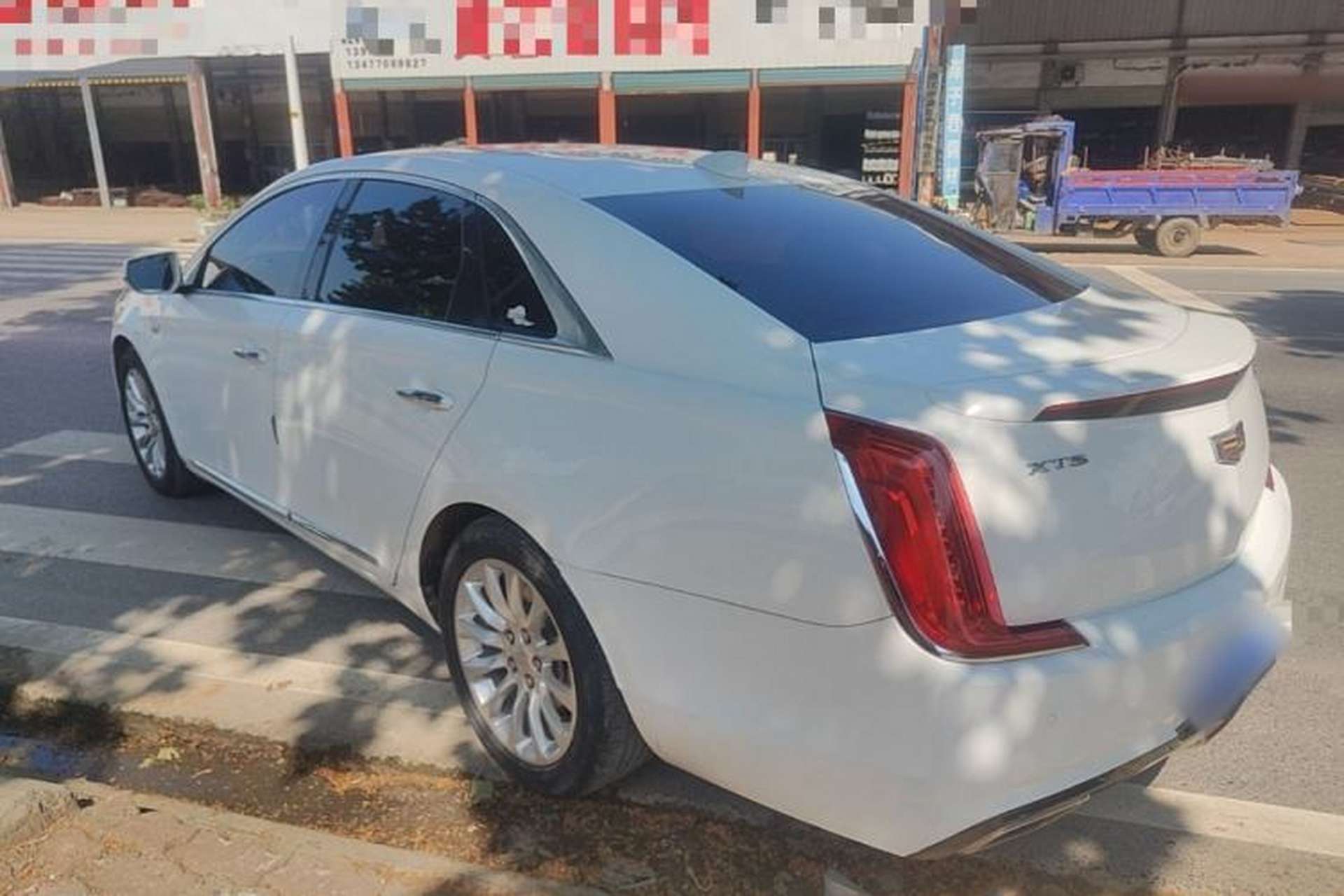 Used Cadillac XTS 2018 28T Elite Edition Rear Left 45 Deg