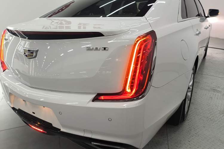 Used Cadillac XTS 2018 28T Tech Edition Rear Right 45 Deg