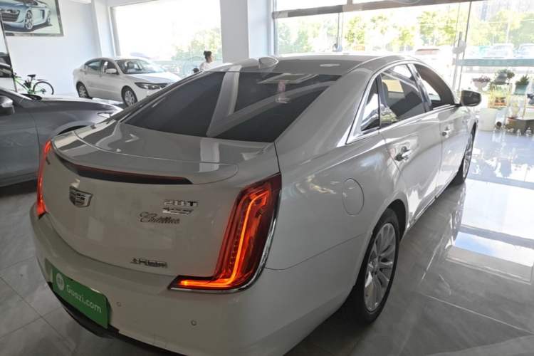 Used Cadillac XTS 2018 28T Elite Edition Rear Right 45 Deg