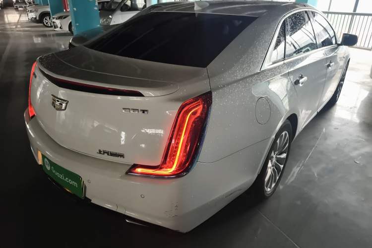 Used Cadillac XTS 2018 28T Tech Edition Rear Right 45 Deg