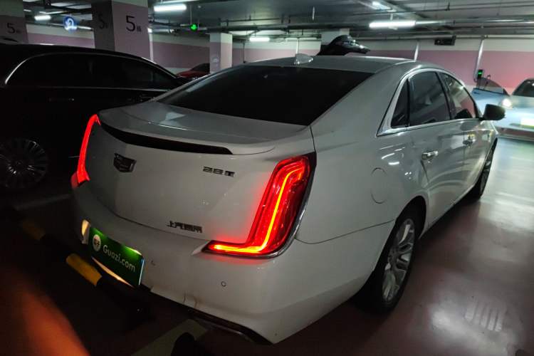 Used Cadillac XTS 2018 28T Tech Edition Rear Right 45 Deg