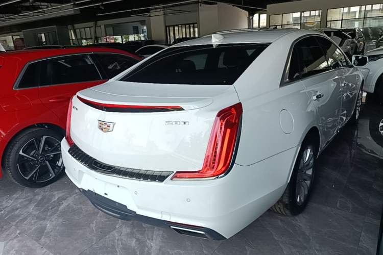 Used Cadillac XTS 2018 28T Tech Edition Rear Right 45 Deg