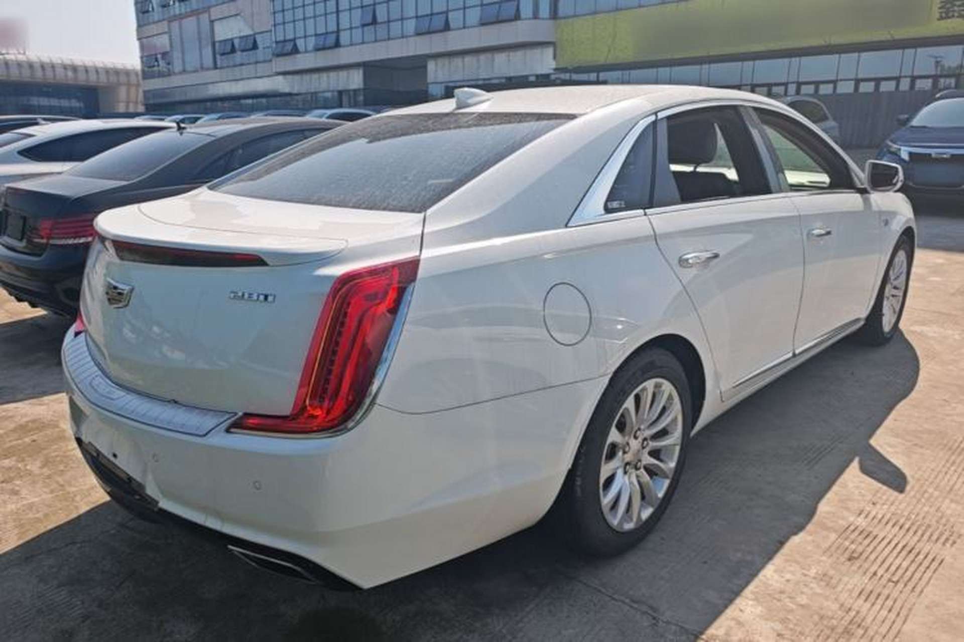 Used Cadillac XTS 2018 28T Tech Edition Rear Right 45 Deg