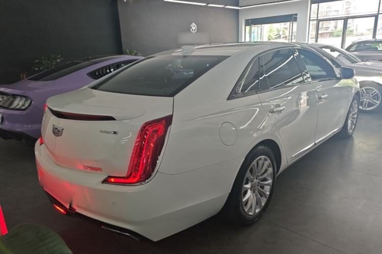 Used Cadillac XTS 2018 28T Tech Edition Rear Right 45 Deg