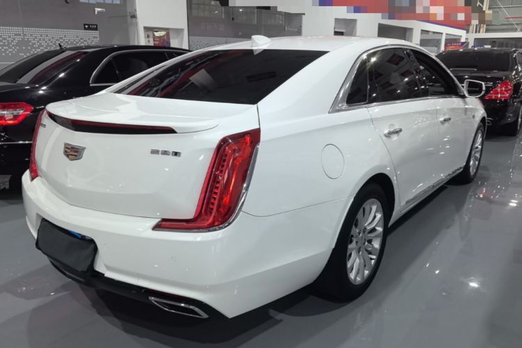 Used Cadillac XTS 2018 28T Tech Edition Rear Right 45 Deg