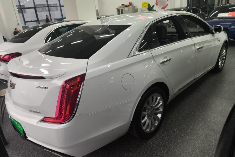 Used Cadillac XTS 2018 28T Tech Edition Rear Right 45 Deg