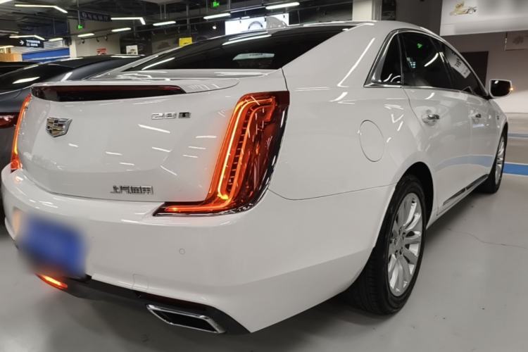 Used Cadillac XTS 2018 28T Tech Edition Rear Right 45 Deg