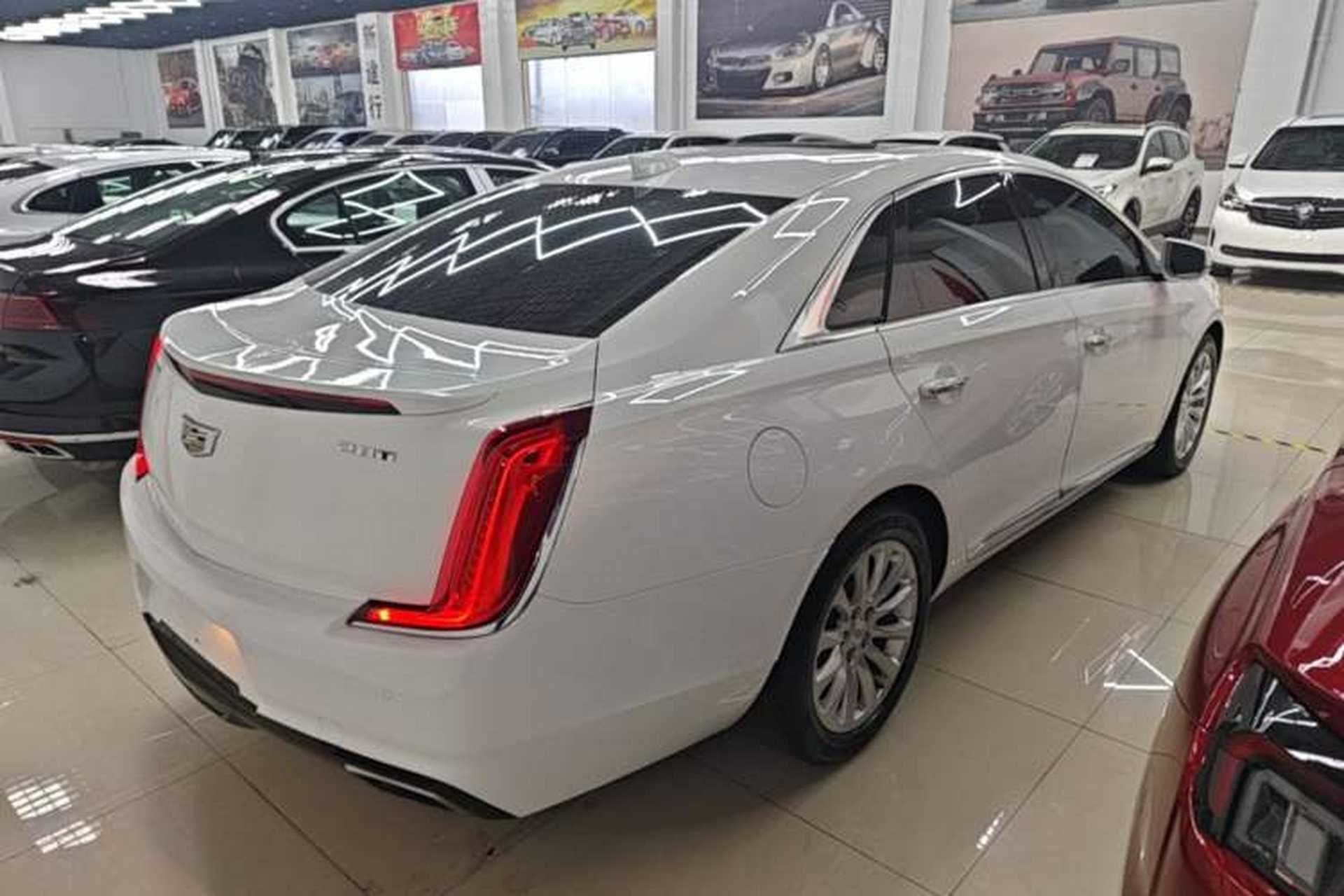 Used Cadillac XTS 2018 28T Tech Edition Rear Right 45 Deg