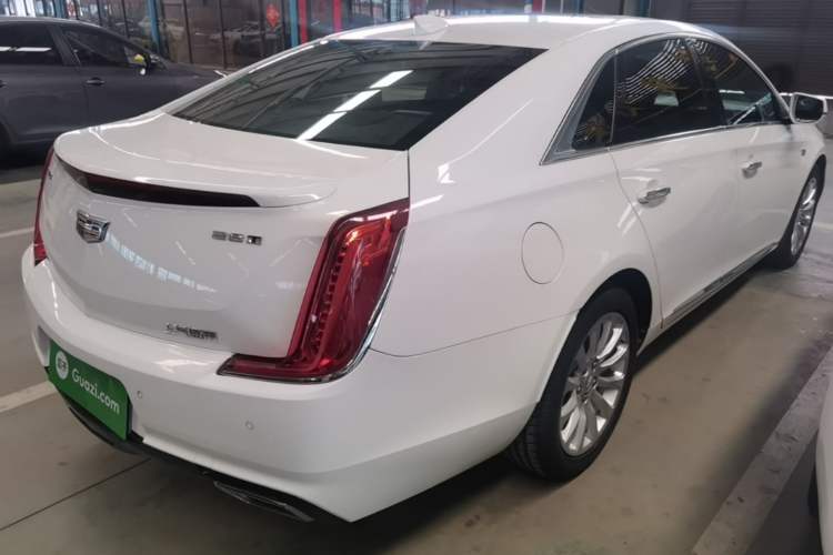 Used Cadillac XTS 2018 28T Tech Edition Rear Right 45 Deg