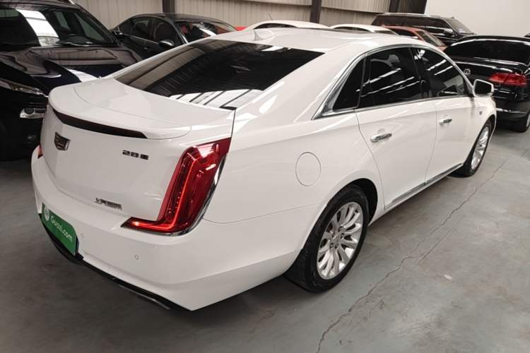 Used Cadillac XTS 2018 28T Tech Edition Rear Right 45 Deg