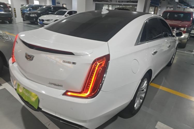 Used Cadillac XTS 2018 28T Tech Edition Rear Right 45 Deg