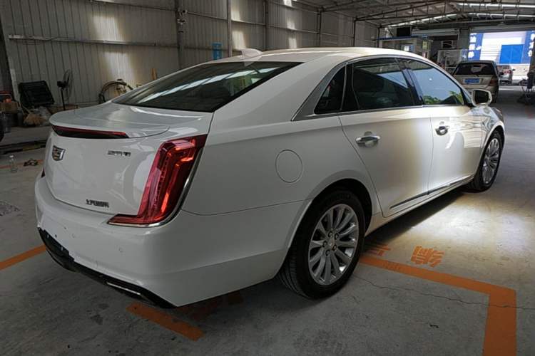 Used Cadillac XTS 2018 28T Elite Edition Rear Right 45 Deg