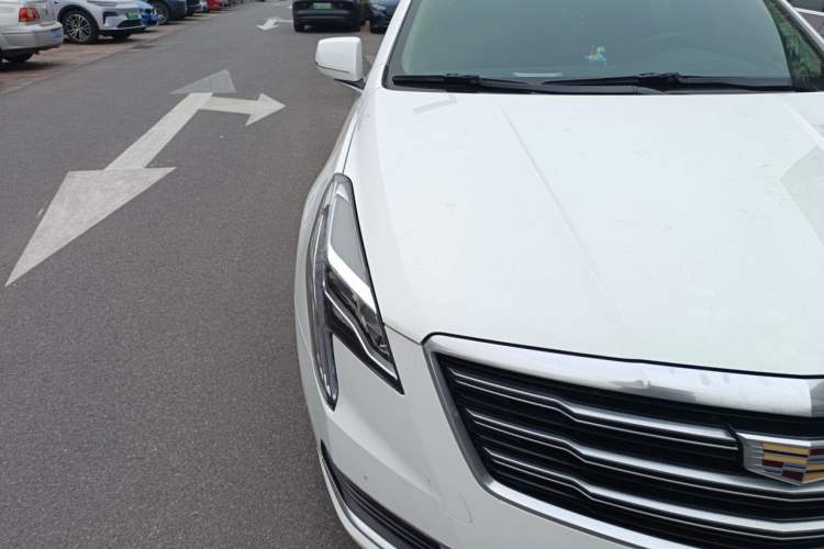 Used Cadillac XTS 2018 28T Tech Edition Right Front Headlight
