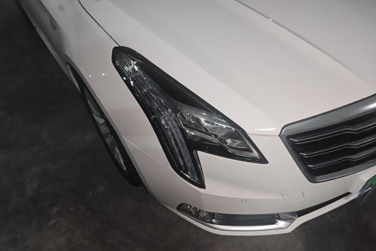 Used Cadillac XTS 2018 28T Elite Edition Right Front Headlight