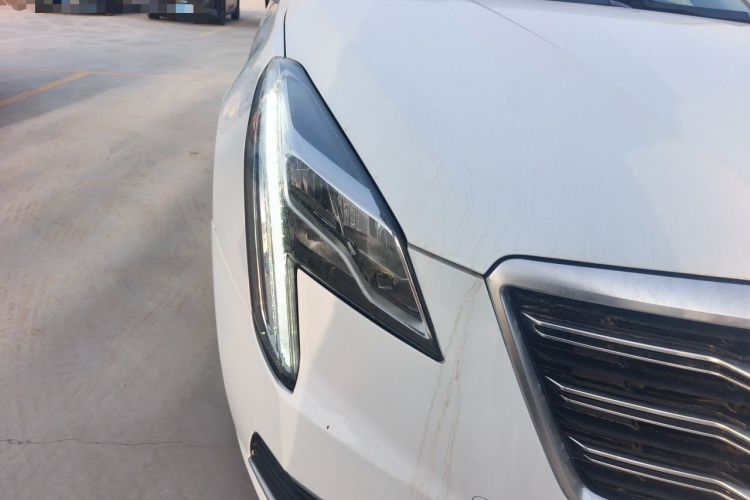 Used Cadillac XTS 2018 28T Tech Edition Right Front Headlight