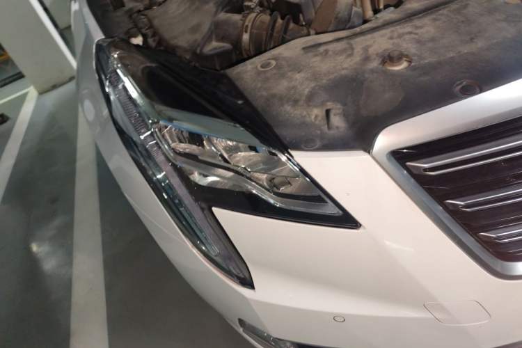 Used Cadillac XTS 2018 28T Elite Edition Right Front Headlight
