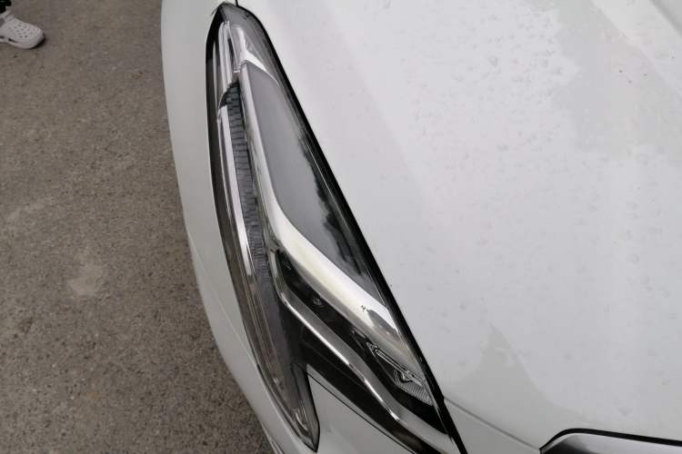 Used Cadillac XTS 2018 28T Tech Edition Right Front Headlight