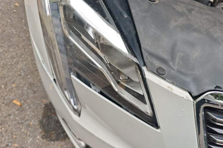 Used Cadillac XTS 2018 28T Elite Edition Right Front Headlight