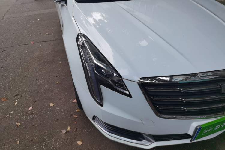 Used Cadillac XTS 2018 28T Tech Edition Right Front Headlight