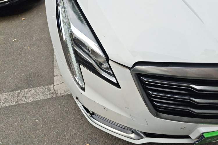 Used Cadillac XTS 2018 28T Elite Edition Right Front Headlight