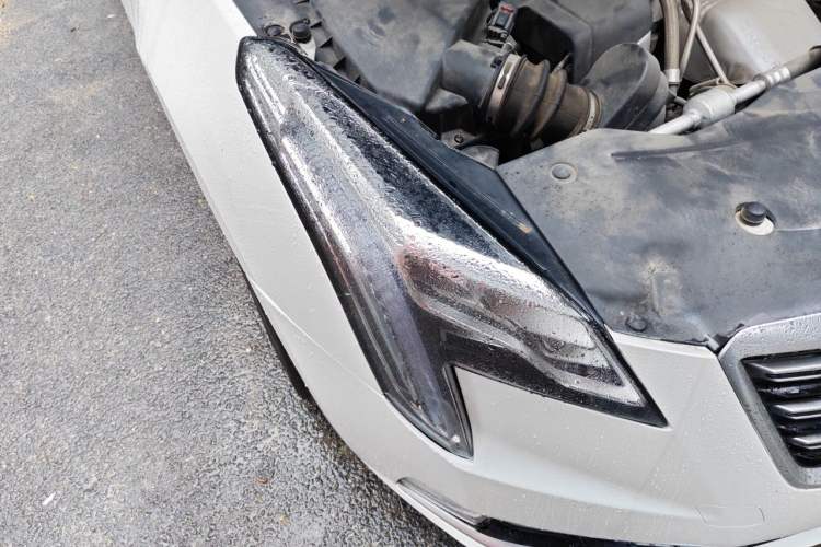 Used Cadillac XTS 2018 28T Elite Edition Right Front Headlight