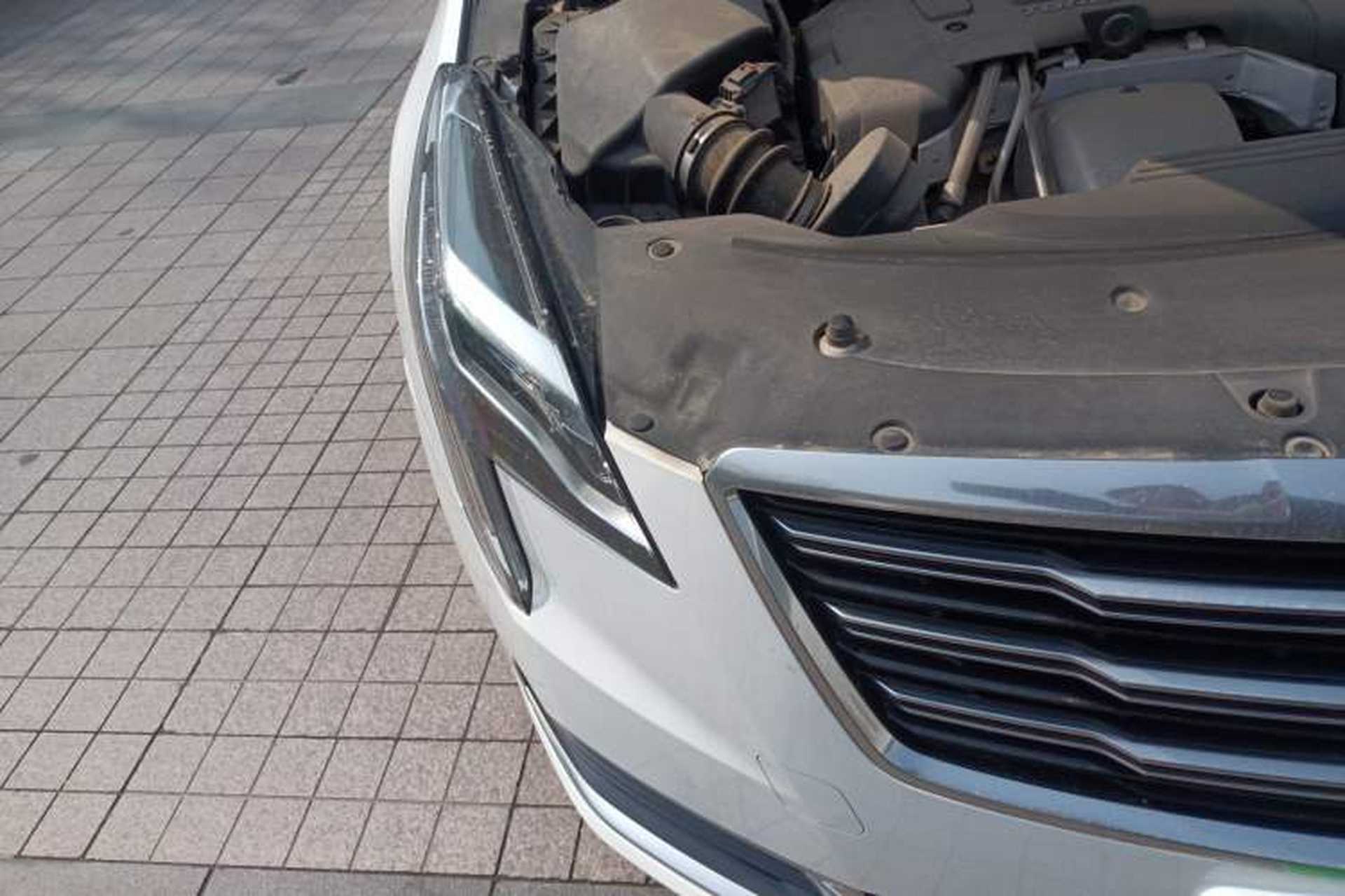 Used Cadillac XTS 2018 28T Tech Edition Right Front Headlight